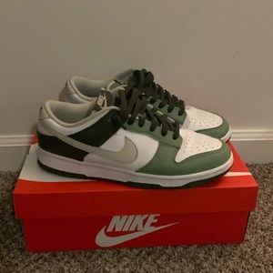 Nike Dunk Low size 9.5 “Cargo Khaki”